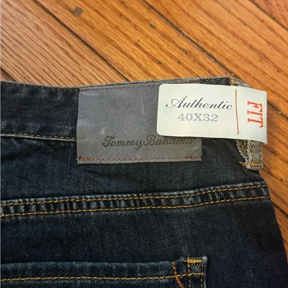 Tommy Bahama Men's Dark Blue Authentic Fit - Picture 4 of 9